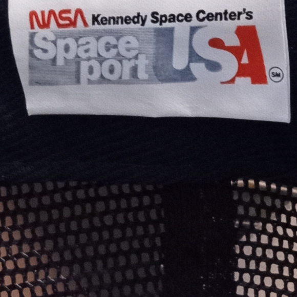 *NWOT* Vintage Kennedy Space Center Space Shuttle Snapback Trucker Hat Cap - Picture 7 of 7